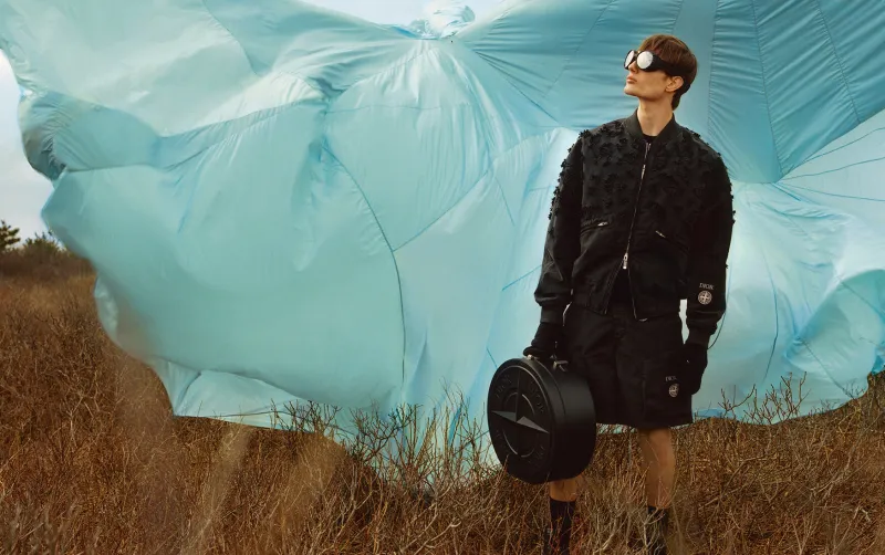 تحالف الأناقة والمغامرة: Stone Island x Dior تقدمان مجموعة Capsule فريدة