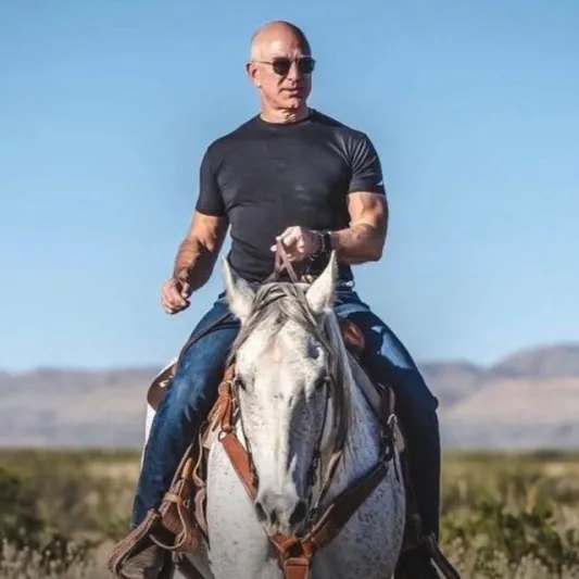 مليون دولار لشراء حصان جيف بيزوس.. سعودي يكشف أسرار الصفقة (فيديو)