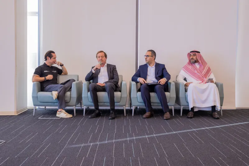 شراكة استراتيجية بين "كاوست" و"نيوم" لدعم التحول نحو الاقتصاد الأخضر