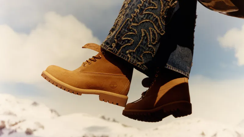 تعاون فريد: Louis Vuitton وTimberland تطلقان مجموعة أحذية استثنائية