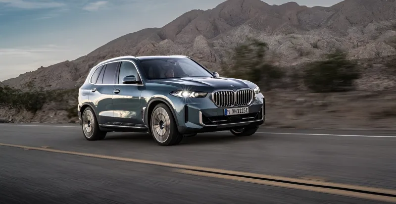 X5 بمقصورة داخلية محدثة ومجهزة بكل التكنولوجيا المتطورة - المصدر: BMW فخامة واستدامة: السيارات المتعددة الاستخدامات الهجينة الفاخرة