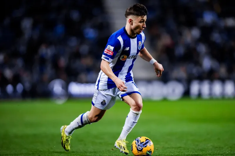  رئيس بورتو يحسم موقف انتقال نجم الفريق إلى الهلال 