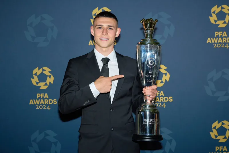 تعليق  فودين بعد الحصول على جائزة أفضل لاعب في الدوري الإنجليزي  