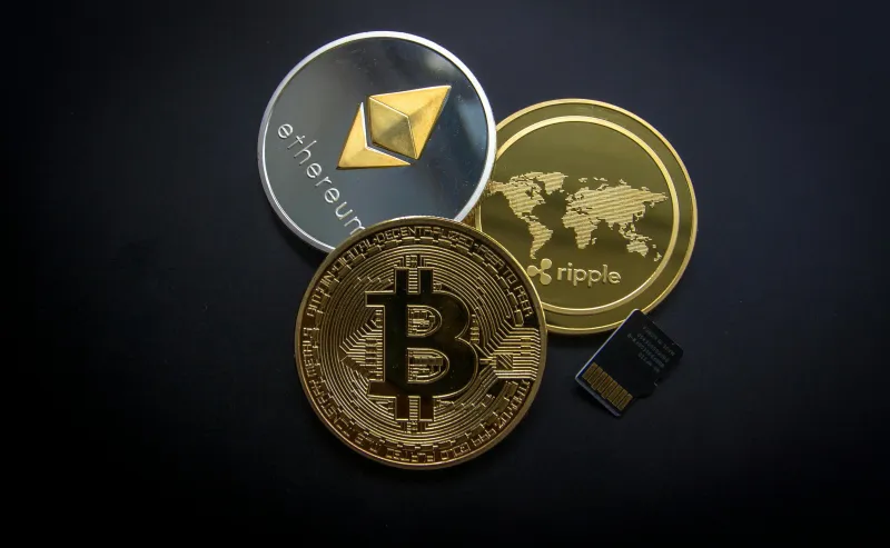 العملات المشفرة - المصدر: pexels انهيار البيتكوين إلى أقل من 53 ألف دولار بخسارة 12%
