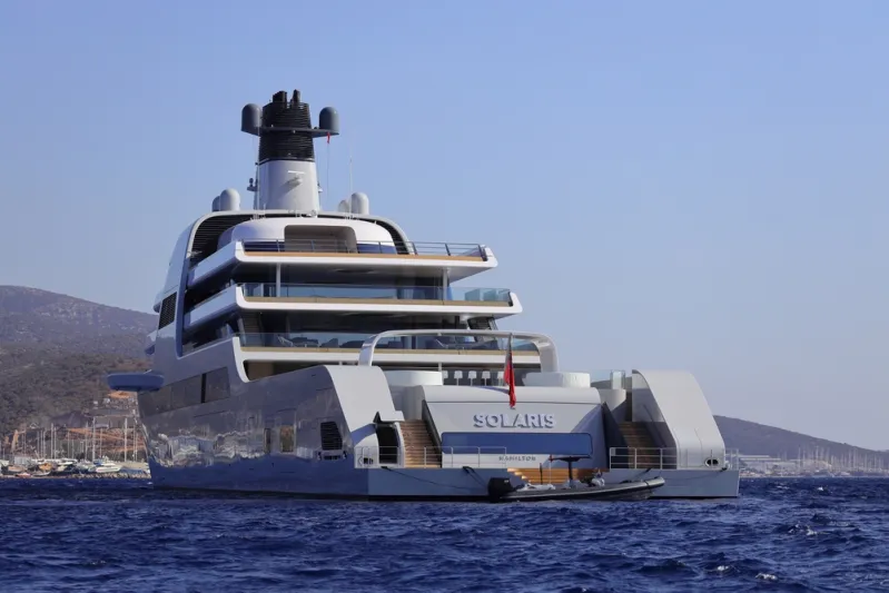 ناجية من غرق يخت صقلية تحكي كيف أنقذت طفلتها