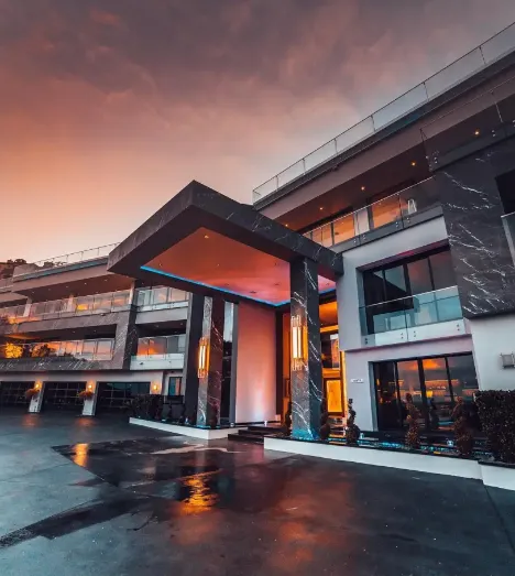 جولة داخل أغلى منزل في لاس فيغاس المعروض للبيع (صور)