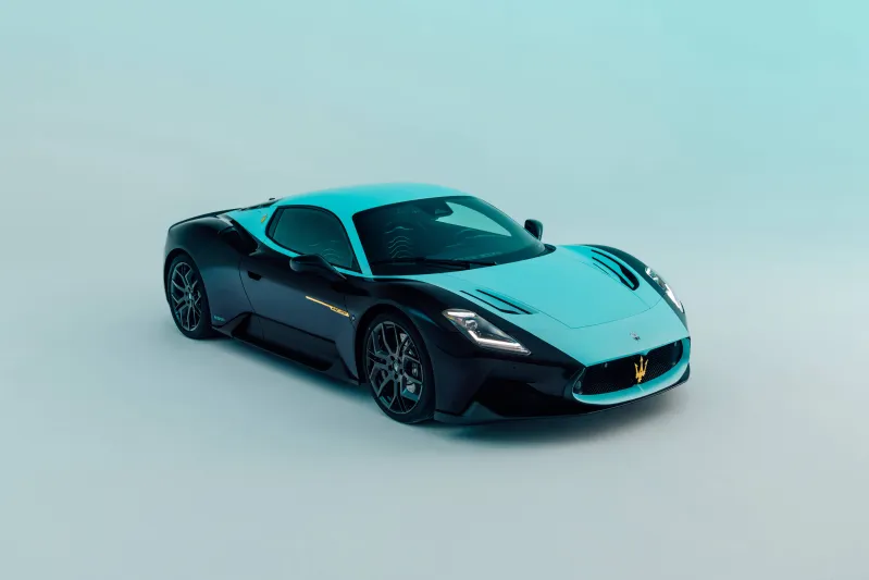 Maserati MC20 Icona & Leggenda - المصدر: Maserati سيارة Maserati MC20 Icona & Leggenda.. سحر الماضي وأمل المستقبل