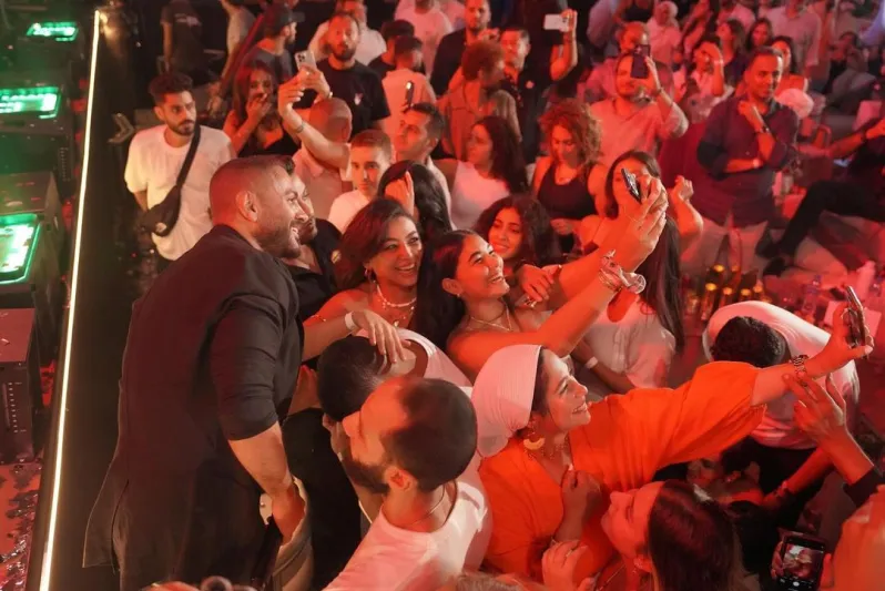 تامر حسني يشارك في احتفالات اليوم الوطني السعودي من مصر (صور)