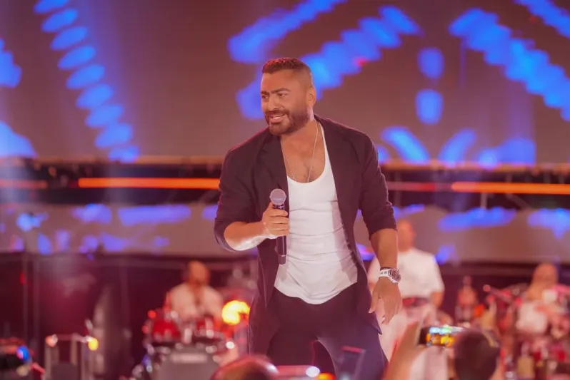 تامر حسني يشارك في احتفالات اليوم الوطني السعودي من مصر (صور)