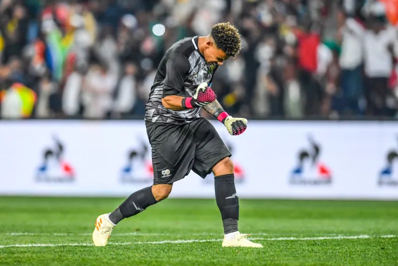 بعد موسم استثنائي .. حارس "صنداونز" مرشح لجائزة "ياشين 2024"