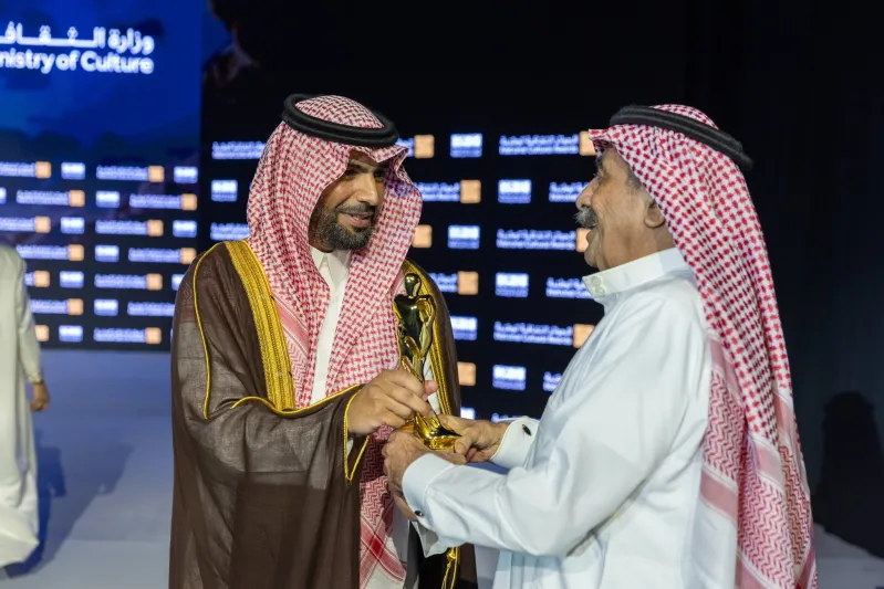 تحت رعاية ولي العهد.. تتويج الفائزين بالجوائر الثقافية الوطنية في دورتها الرابعة (فيديو)