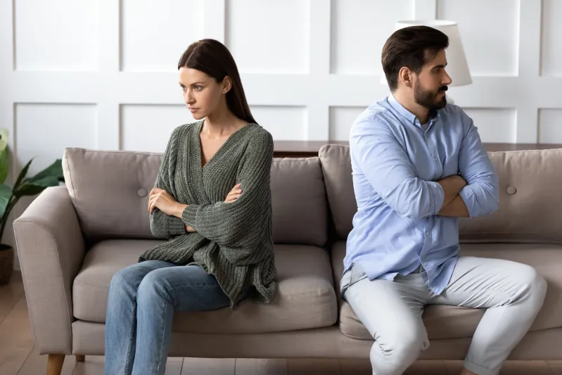 "الاحتراق النفسي".. كيف يهدد علاقتك الزوجية وهل يمكن تجنبه؟