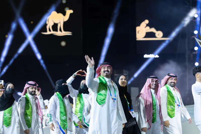 ليلة الأبطال الرياضيين.. افتتاح دورة الألعاب السعودية 2024 يضيء سماء الرياض (فيديو)