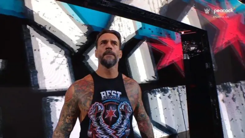  بعد مسيرة حافلة في WWE.. كم تبلغ ثروة سي إم بانك؟ (فيديو)