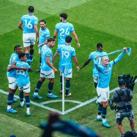 هل يطوى "مانشستر سيتى" صفحة محاكمة القرن؟