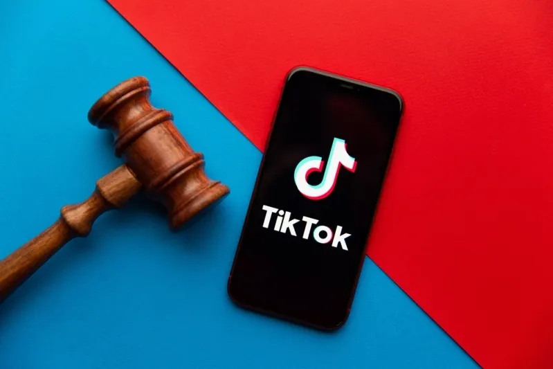 "تيك توك" و"هواوي" يخططان لإطلاق نموذج جديد للذكاء الاصطناعي 