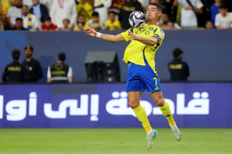 هدية مفاجئة لكريستيانو رونالدو بعد مباراة النصر والريان القطري (فيديو)