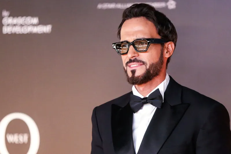 البدل السوداء تسيطر على السجادة الحمراء في مهرجان الجونة بدورته السابعة