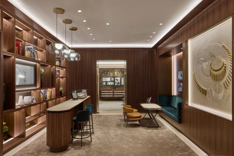 ساعتك المستعملة من "رولكس" بضمان دولي من "صديقي وأولاده"