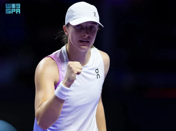 الأمريكية "كوكو جوف" تتأهل إلى نصف نهائي محترفات التنس بالرياض