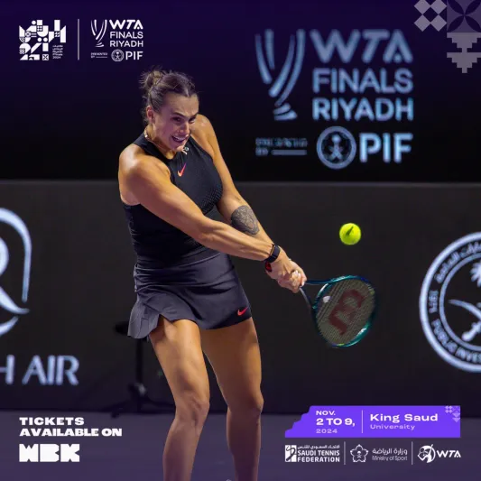 البيلاروسية "سابالينكا" تصل إلى نصف نهائي "محترفات التنس" بالرياض