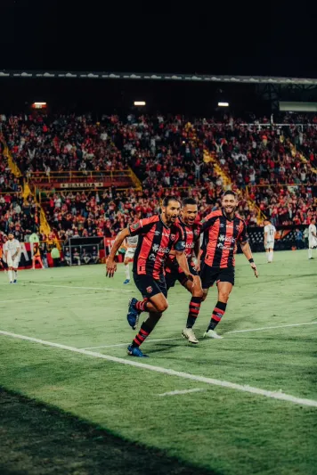 فريق يهدد الفيفا باللجوء للقضاء.. حال عدم مشاركته في مونديال الأندية 2025