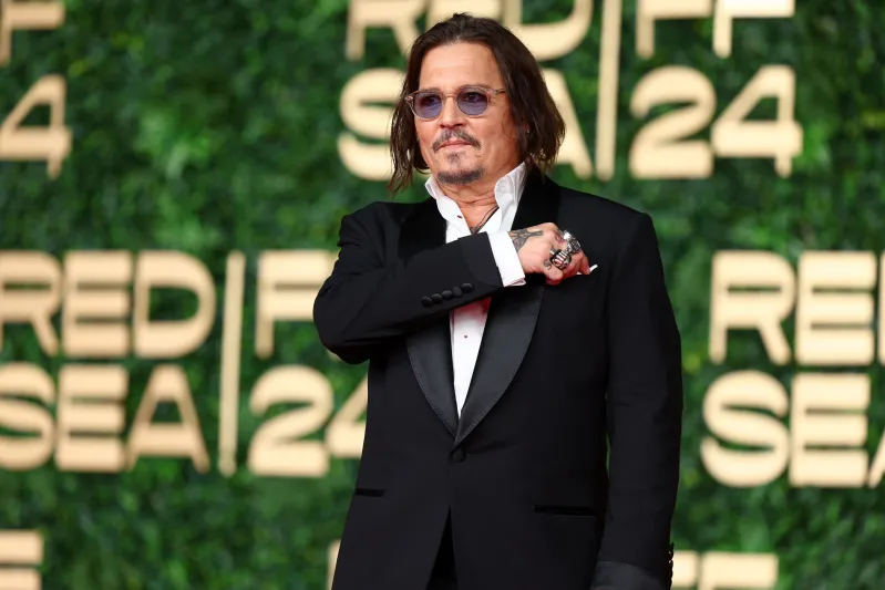 إطلالات ساحرة: نجوم يتألقون في ختام مهرجان البحر الأحمر السينمائي