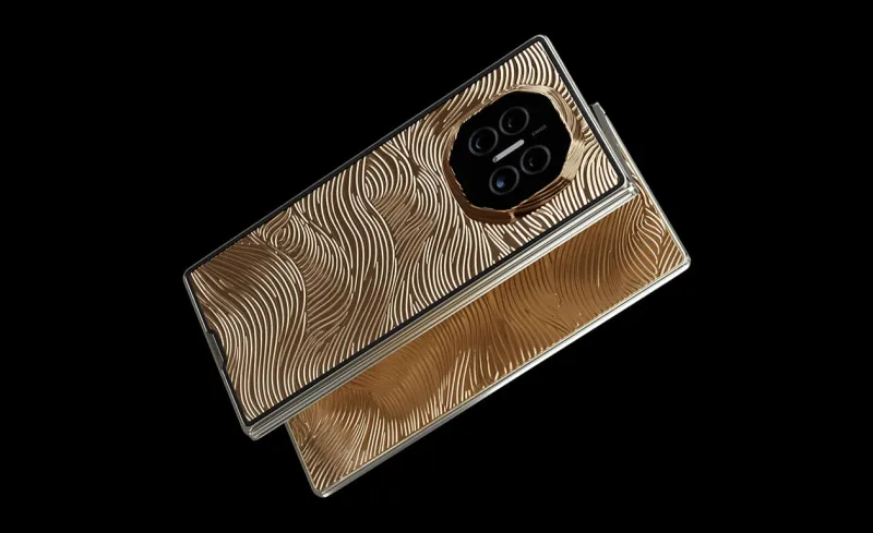إصدار استثنائي مغطى بالذهب لهاتف "هواوي Mate XT Ultimate" من "كافيار"