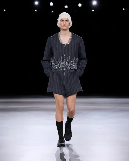 كيف تختار القبعة المثالية؟ اتجاهات وأناقة شتاء 2025