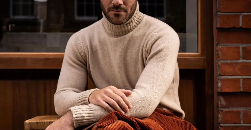 سترات الكشمير الرجالية.. فخامة لا مثيل لها لشتاء مثالي