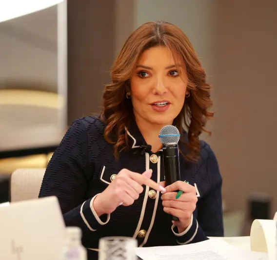 "اقتصاد الشرق مع بلومبرغ" تستضيف جلسة حوارية بالتعاون مع SRMG Think حول "بناء أنظمة طاقة نظيفة ومرنة"