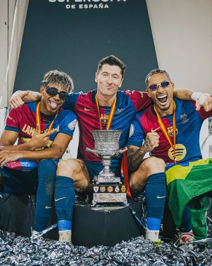 بعد احتفالهما بفوز برشلونة.. كم يبلغ سعر نظارات لامين يامال ورافينيا؟