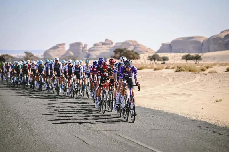  البلجيكي "ميرليه" يتصدر المرحلة الأولي من "طواف العُلا 2025"