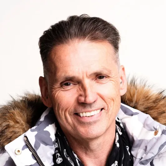 رجل أعمال بريطاني يدعو لفرض ضرائب أكبر على الأثرياء