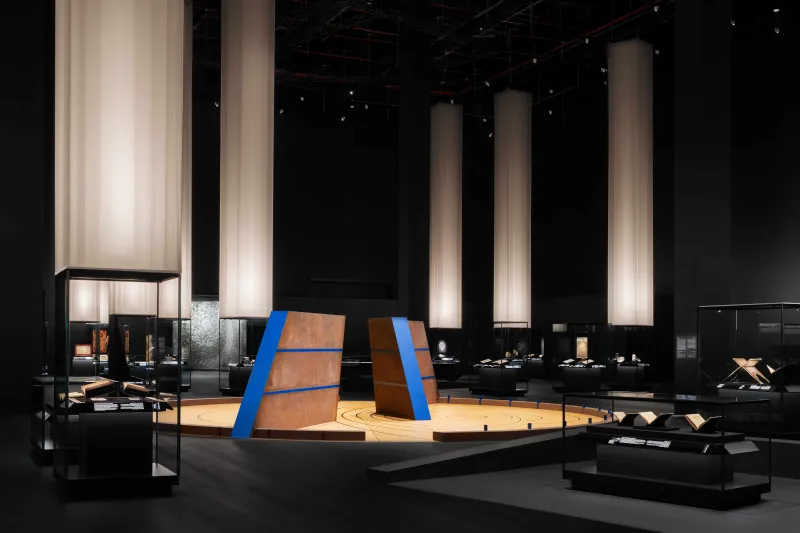 افتتاح بينالي الفنون الإسلامية 2025 في جدة بعنوان "وما بينهما"