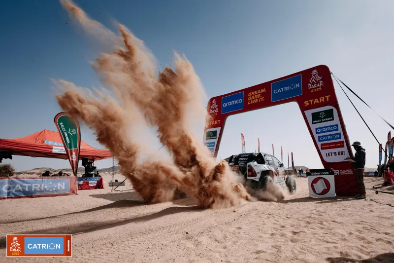 فعاليات رالي داكار السعودية - المصدر: DAKAR RALLY الجنوب إفريقي لاتيغان يتصدر المرحلة التمهيدية لرالي داكار في السعودية
