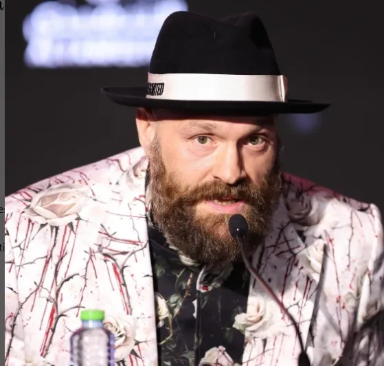 الملاكم البريطاني للوزن الثقيل تايسون فيوري- المصدر tysonfury بعد شهر من خسارته الأخيرة.. تايسون فيوري يعلن رسميًا اعتزاله الملاكمة (فيديو)
