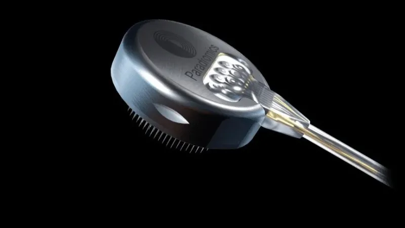 بارادروميكس تكشف عن شريحة دماغية متطورة في مؤتمر LEAP 2025 بالرياض