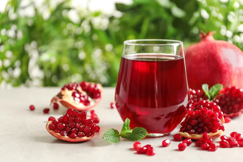 الأطعمة الخارقة.. فوائد الرمان على مائدة رمضان