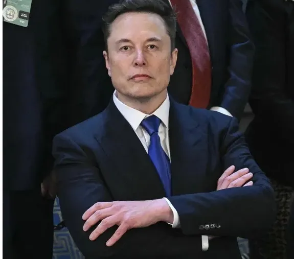 "ماسك" يعلن توفير خدمات "ستارلينك" في سلطنة عمان