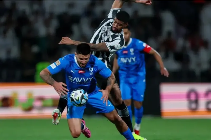 الهلال يصطدم بـ الشباب في موقعة مصيرية بالجولة 29 من دوري روشن