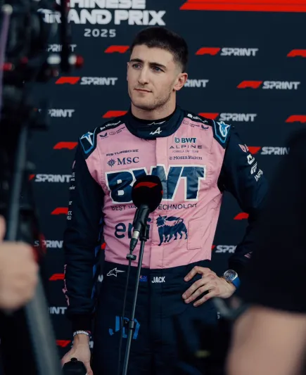  جاك دوهان يصارع الألم بعد حادث اليابان الكبرى وسط تساؤلات طبية (فيديو)