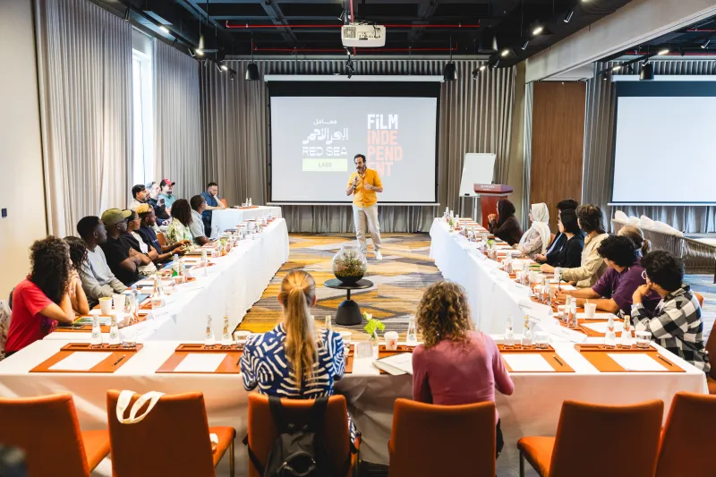 معامل البحر الأحمر: منصة سعودية تُعيد رسم خريطة الإبداع السينمائي