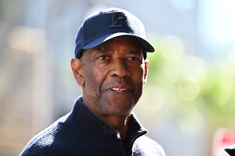 دينزل واشنطن يعلّق على جدل أسعار "عطيل" في برودواي