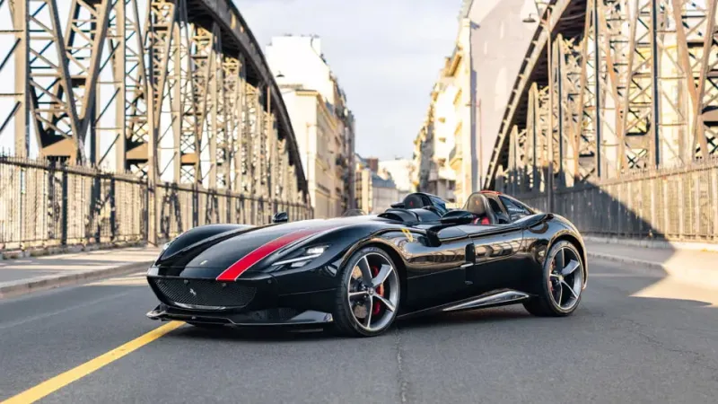عرض Ferrari Monza SP2 نادرة بـ2.9 مليون يورو 