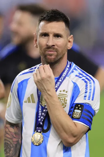 الغموض يحيط بمشاركة ميسي في مونديال 2026