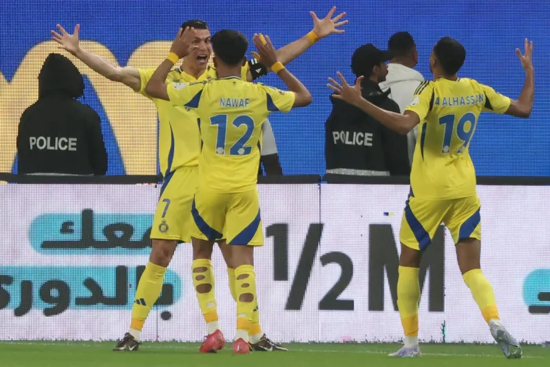 كريستيانو رونالدو على أعتاب تمديد عقده مع النصر حتى 2027 