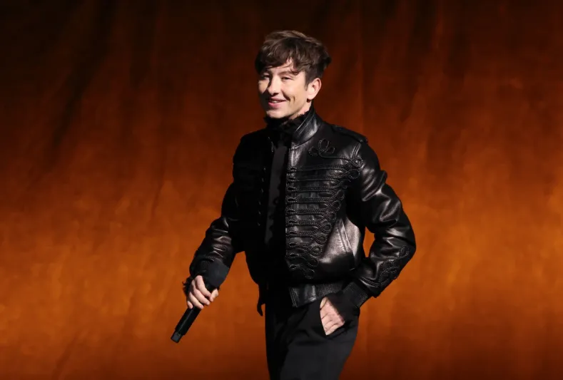 الإعلان عن طاقم أفلام البيتلز الأربعة.. وباري كيوغان يسرق الأضواء