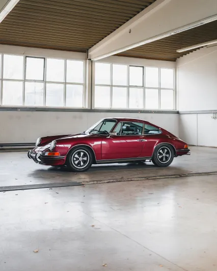 المصدر: rmsothebys بورشه 911 S موديل 1970 تُعرض للبيع بسعر يصل الي 200 ألف يورو