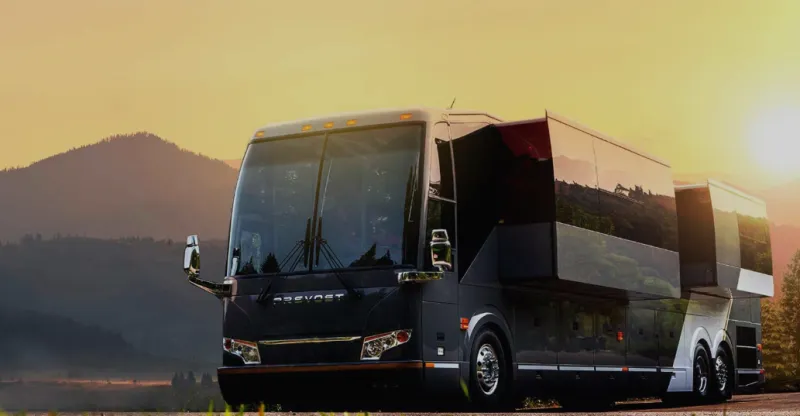 حافلة فاخرة مستوحاة من اليخوت الفارهة.. تعرف على مواصفاتها (فيديو)  